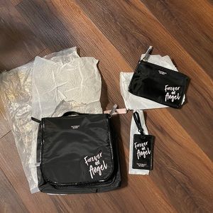 Victoria’s Secret Cosmetic Hanging Travel Bag